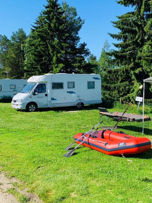 Empty lot - Standard Caravan Site incl. electricity (Bring your own caravan/camper) room - Image 2
