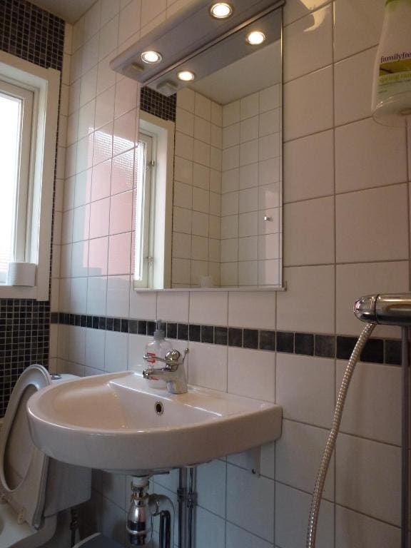 Superior Twin Room with Private Bathroom room - Image 1