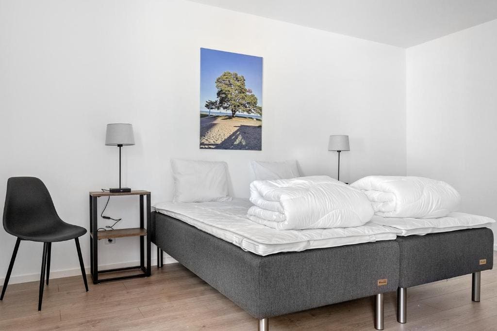 Apartment room - Image 3