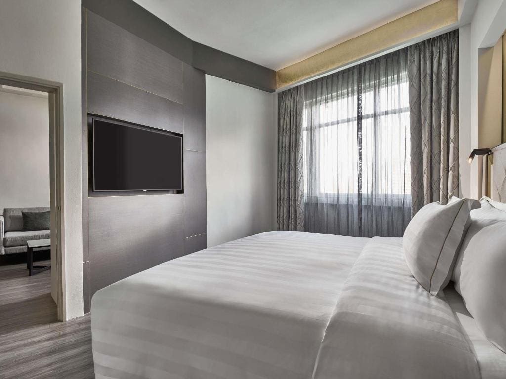 Family Triple Room, 1 King Bed and 1 Single Bed room - Image 1