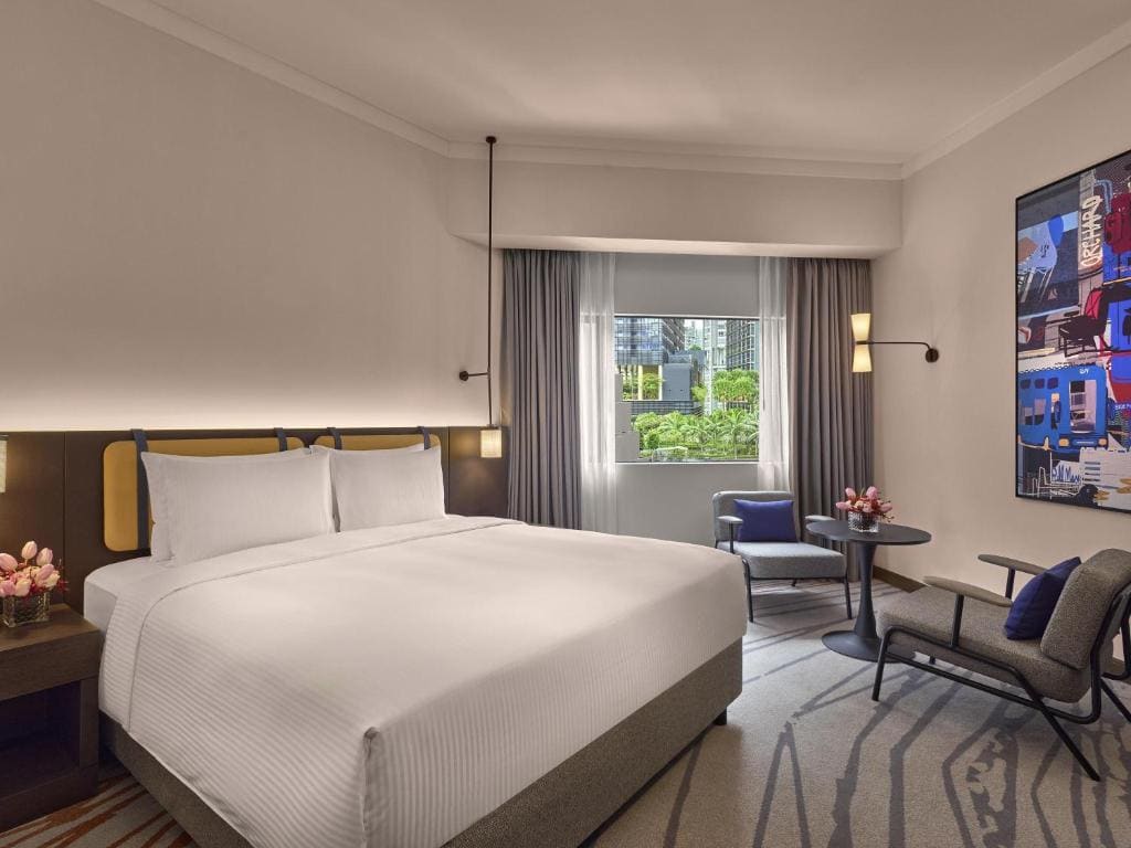 Superior Room, 1 King Bed room - Image 2
