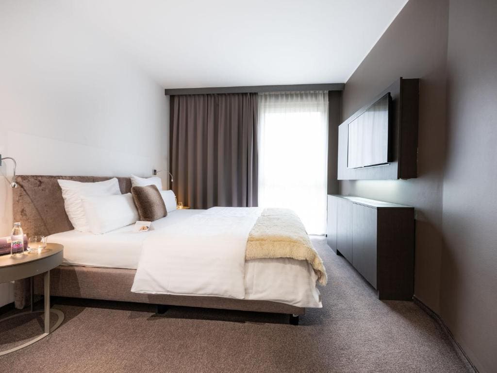 Business Suite room - Image 1