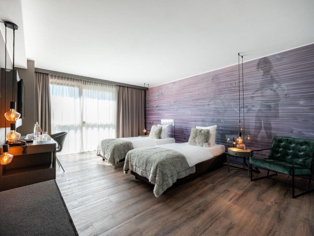 Standard Premium Twin Room room - Image 1