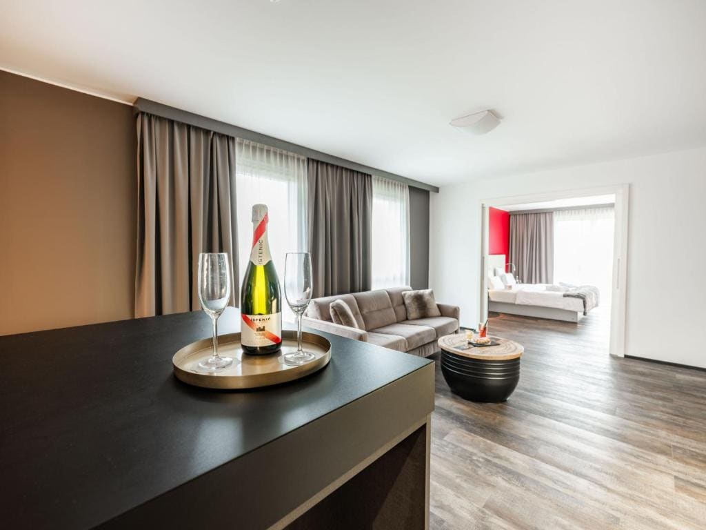 Wellness Suite room - Image 2