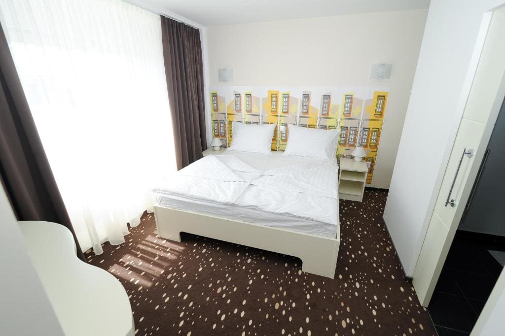 Suite room - Image 2