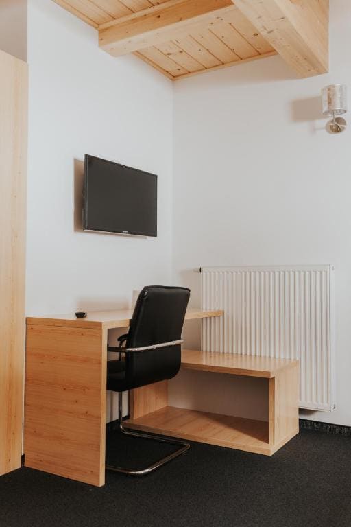 Standard Double Room with Two Double Beds room - Image 1