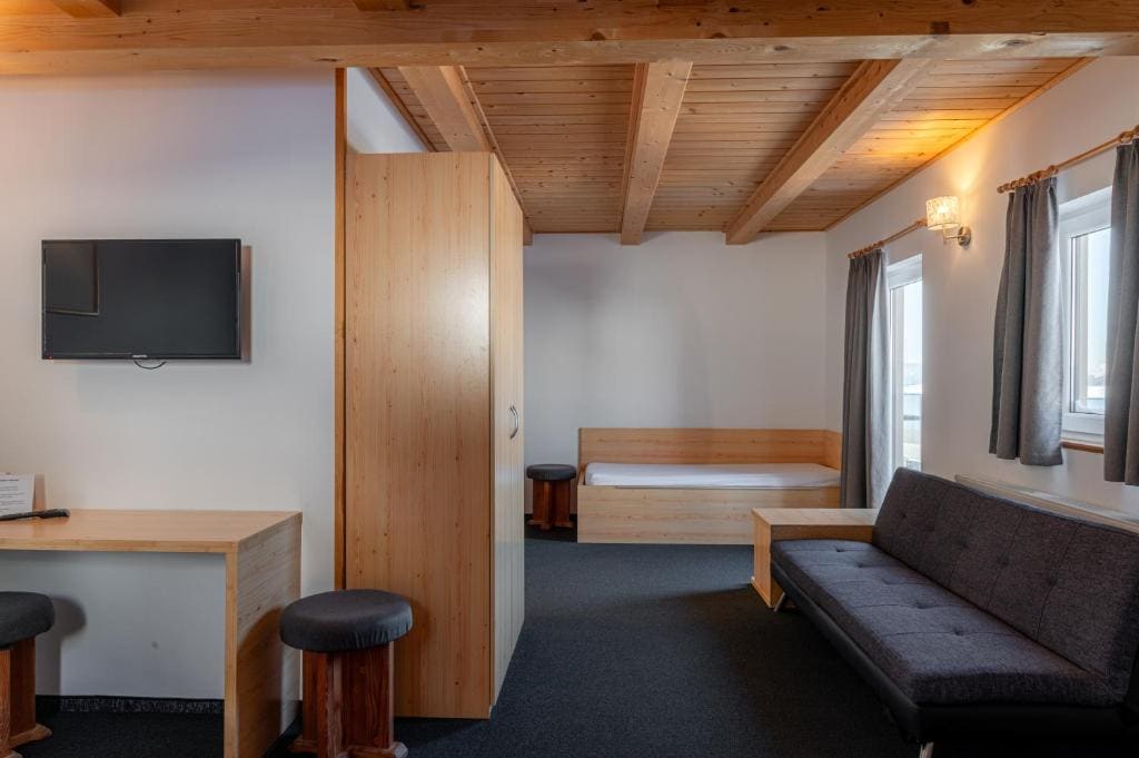 Standard Double Room room - Image 2