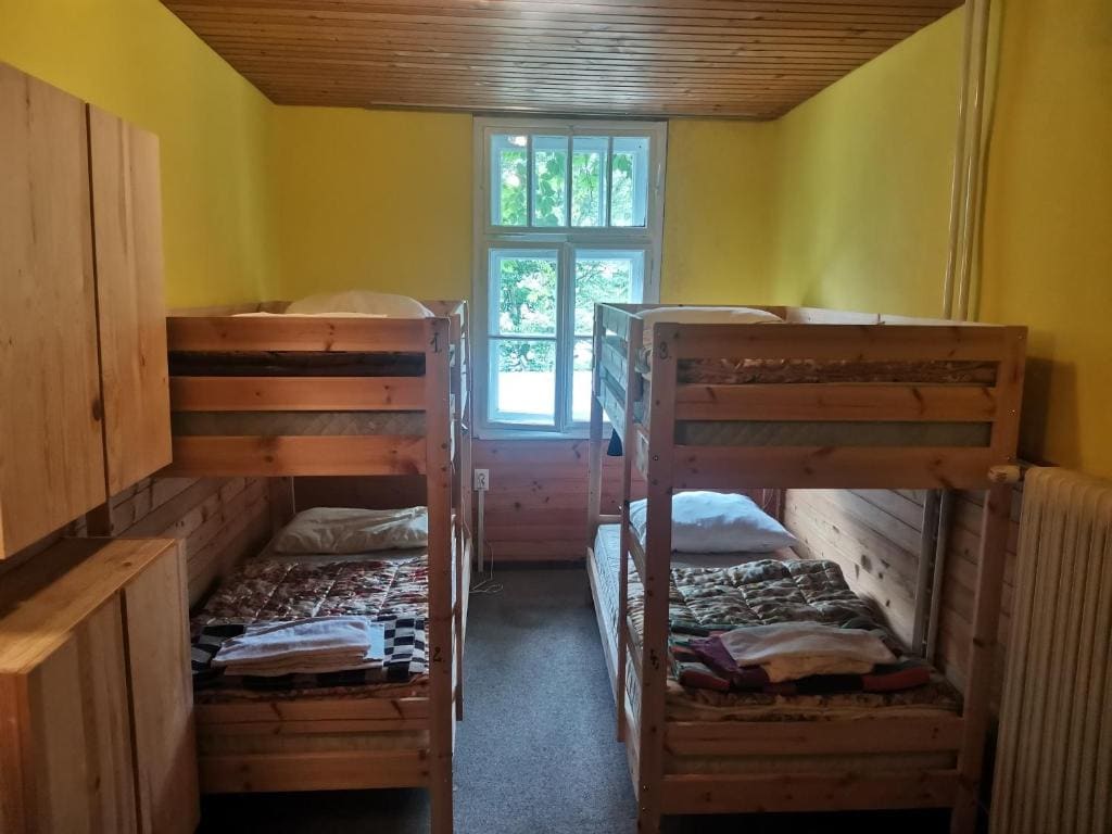 Single Bed in Dormitory Room with Shared Bathroom room - Image 2