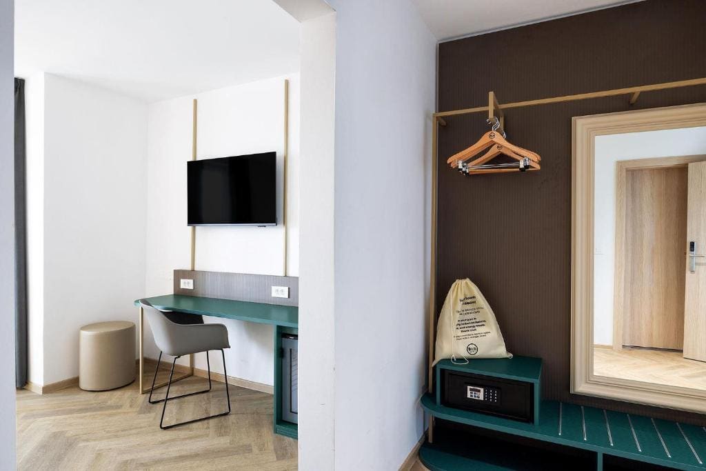 Two-Bedroom Suite room - Image 3