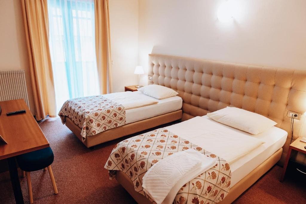 Twin Room room - Image 2
