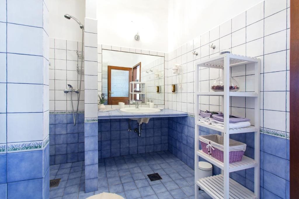 Double Room with Patio room - Image 2