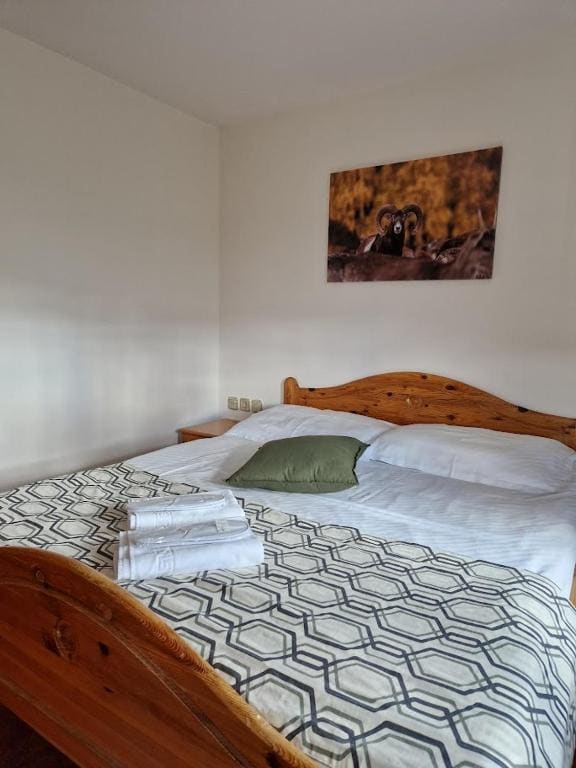 Apartment - Ground Floor room - Image 1