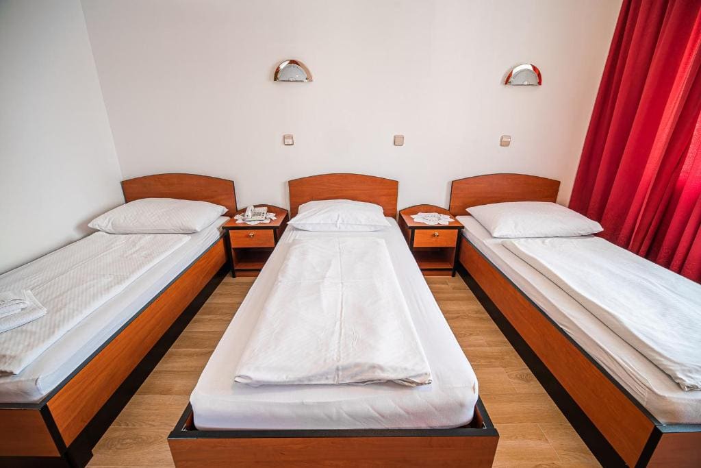 Triple Room with Balcony room - Image 1