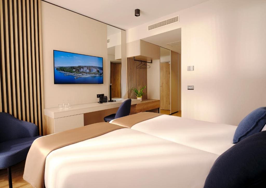 Special Offer - Twin Room with New Year's Gala Dinner Package room - Image 2