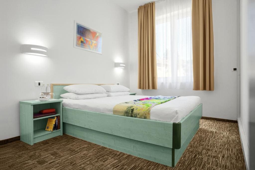 Twin Room room - Image 1
