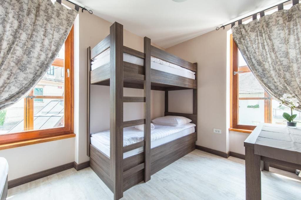 One-Bedroom Apartment room - Image 2