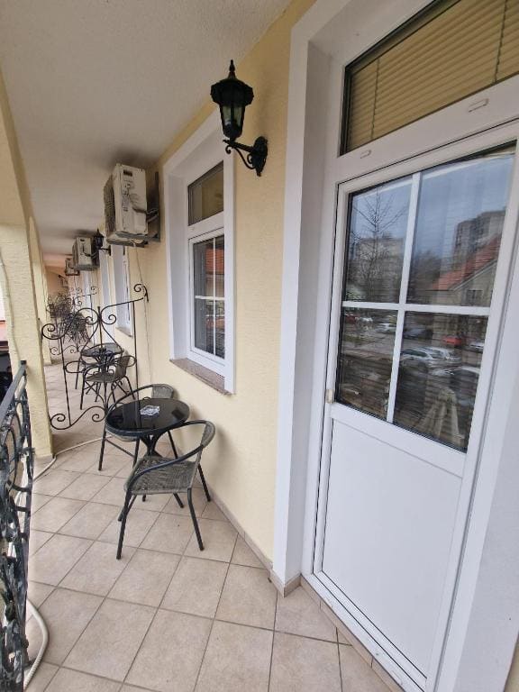 Single Room with Balcony room - Image 1