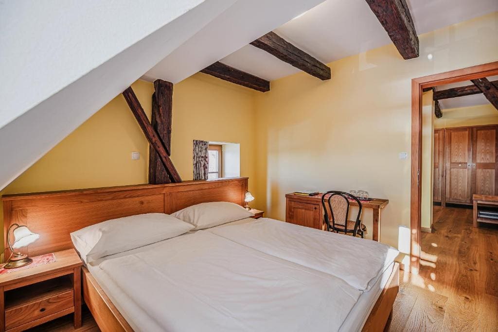 Suite with River View room - Image 3