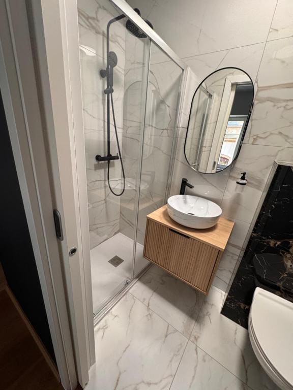 Deluxe Double or Twin Room room - Image 1