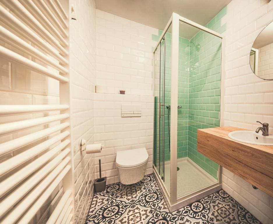Double Room with Private Bathroom room - Image 3