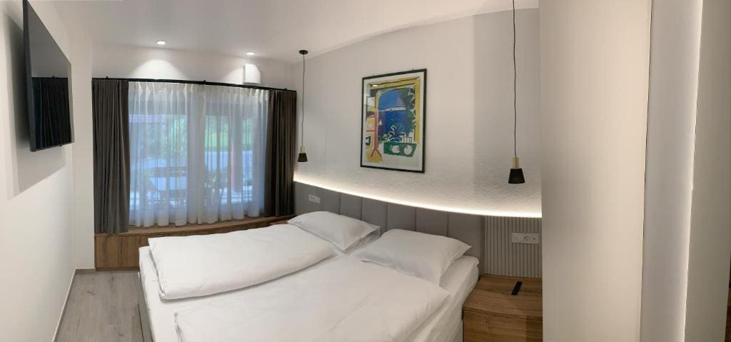 Apartment - Ground Floor room - Image 2