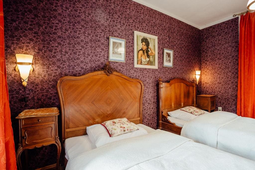 Deluxe Twin Room room - Image 1