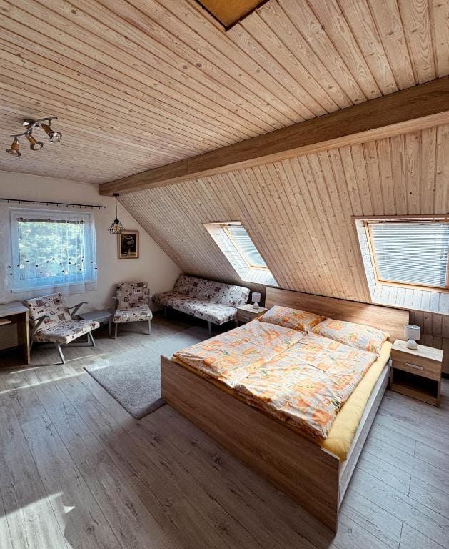 Holiday Home room - Image 2