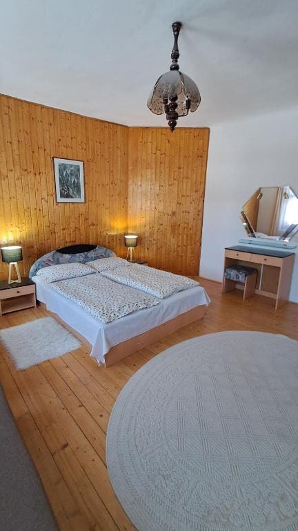 Triple Room with Private Bathroom room - Image 1