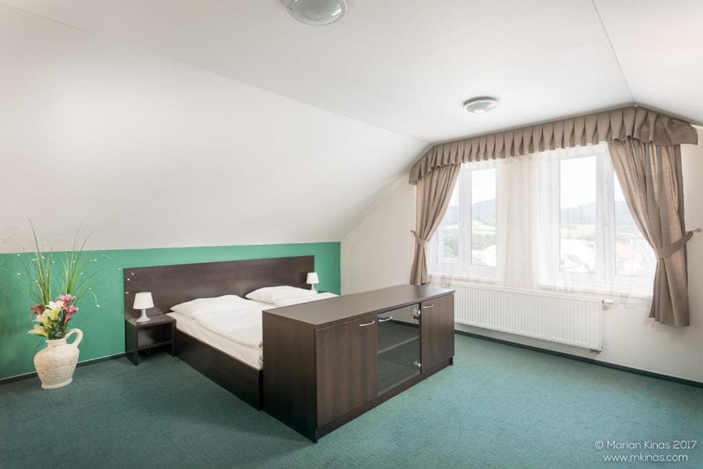 Suite room - Image 3