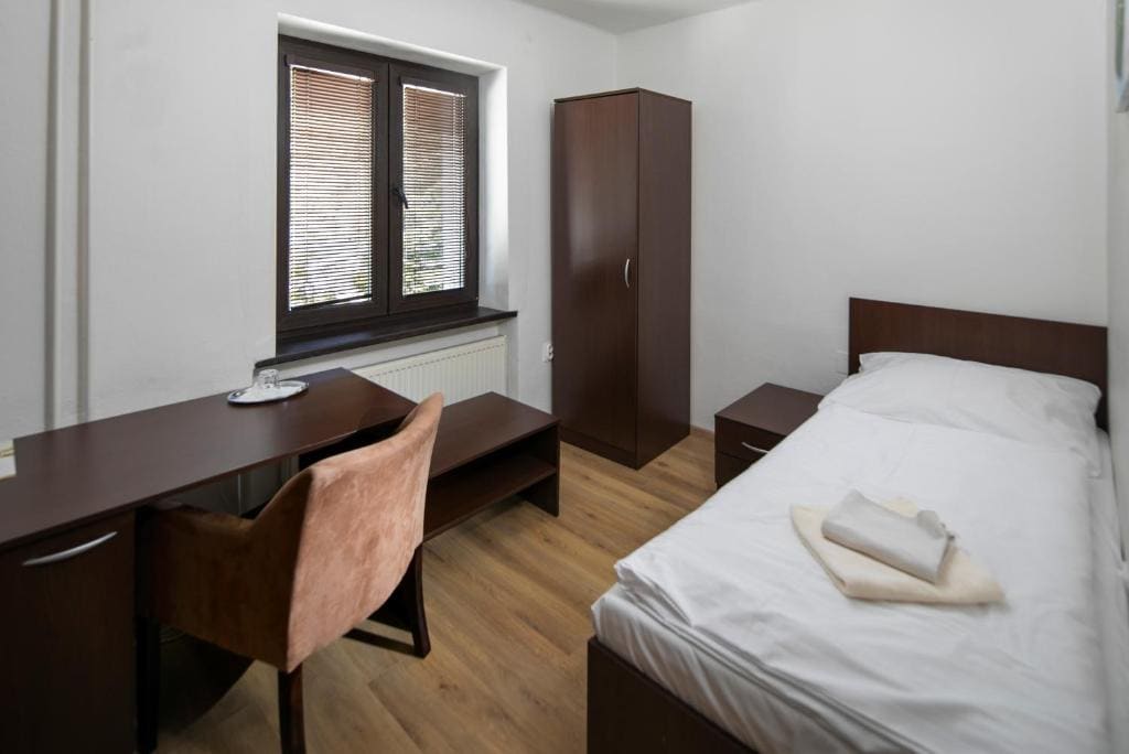 Classic Triple Room room - Image 1