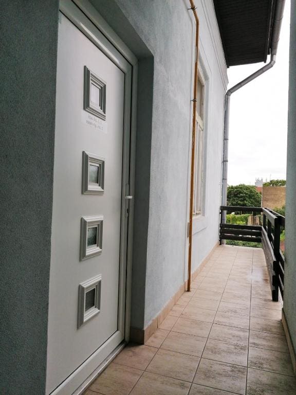 Apartment with Balcony room - Image 1