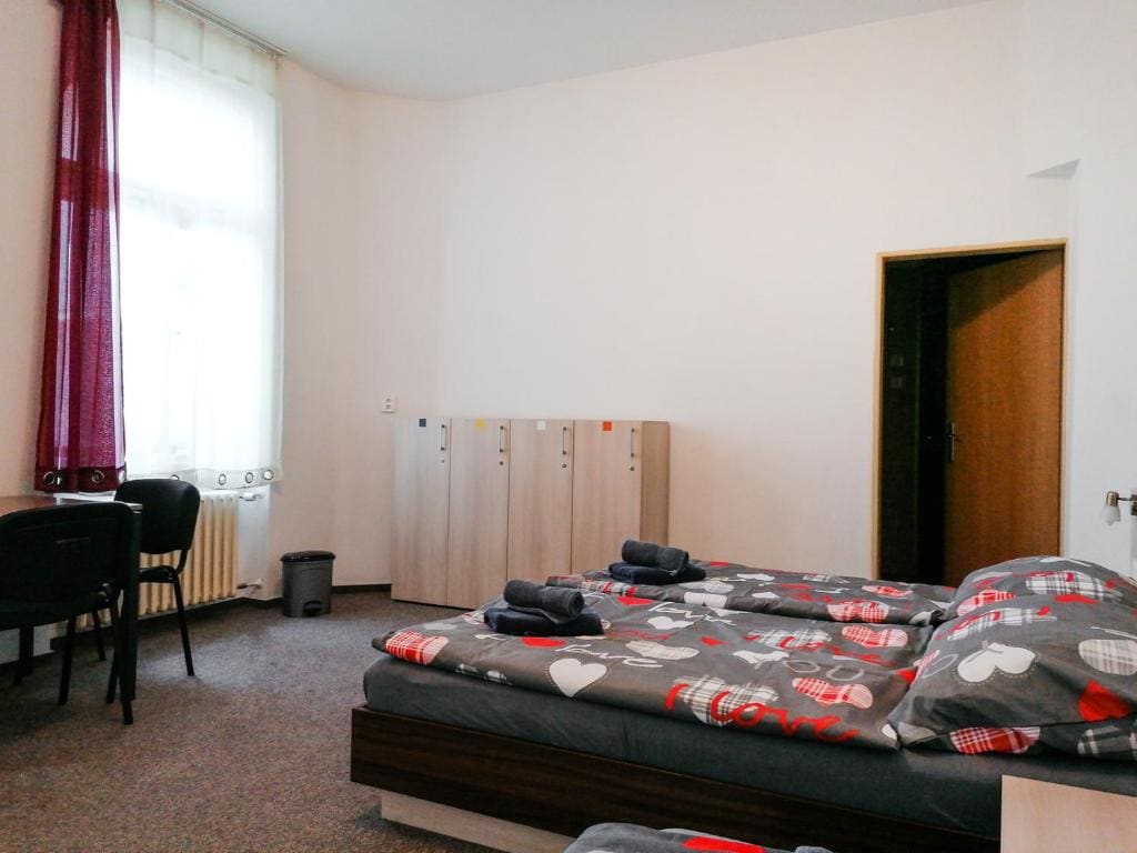 Apartment room - Image 2