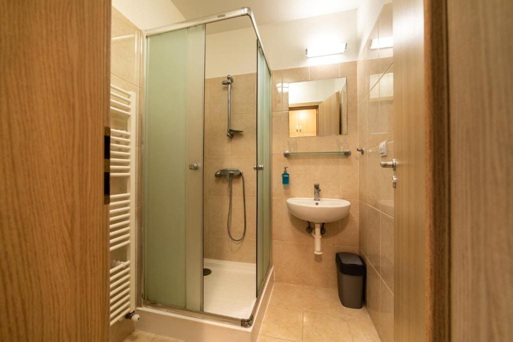 Standard Double Room room - Image 3