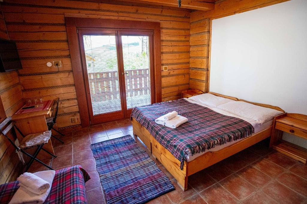 Triple Room with Balcony room - Image 1