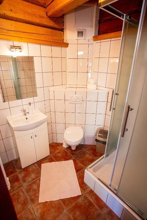 Double or Twin Room with Balcony room - Image 2