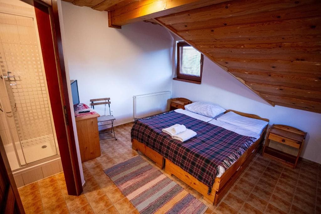 Standard Double or Twin Room room - Image 1