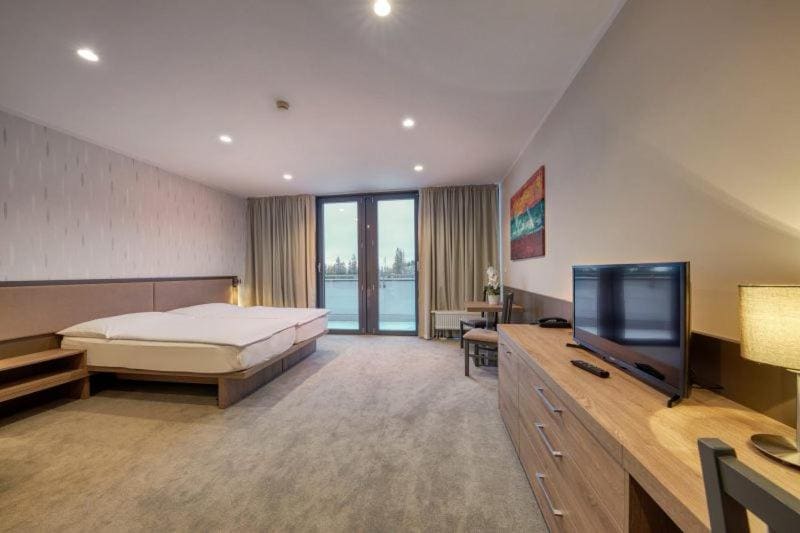 Double Room with Balcony room - Image 1