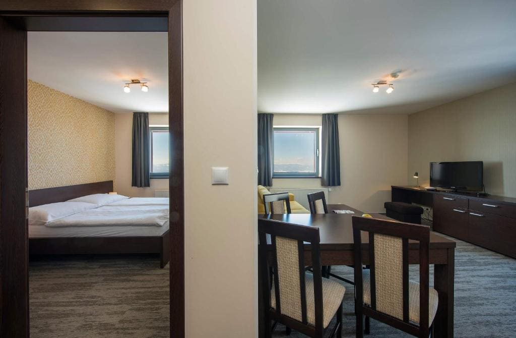 Apartment Plus room - Image 2