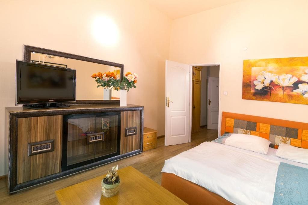 Double or Twin Room room - Image 3
