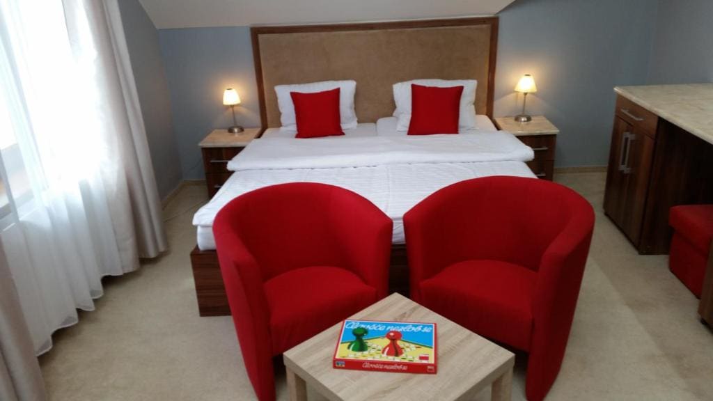 Quadruple Room with Mountain View room - Image 3