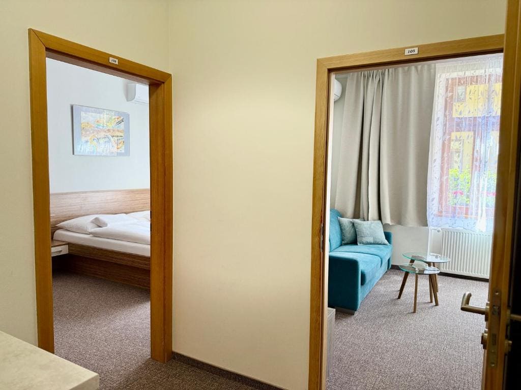 Suite room - Image 2