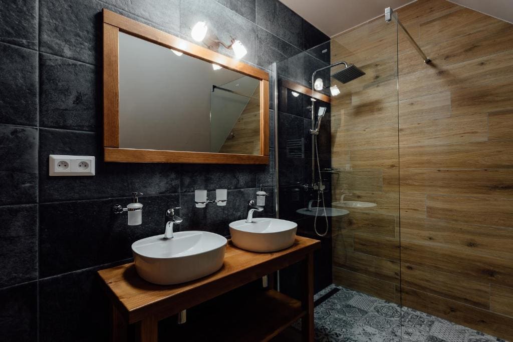 Deluxe Double Room with Extra Bed room - Image 1