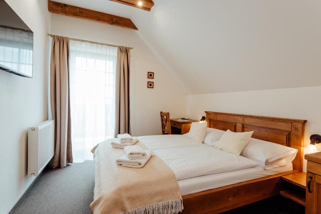Standard Double Room room - Image 2