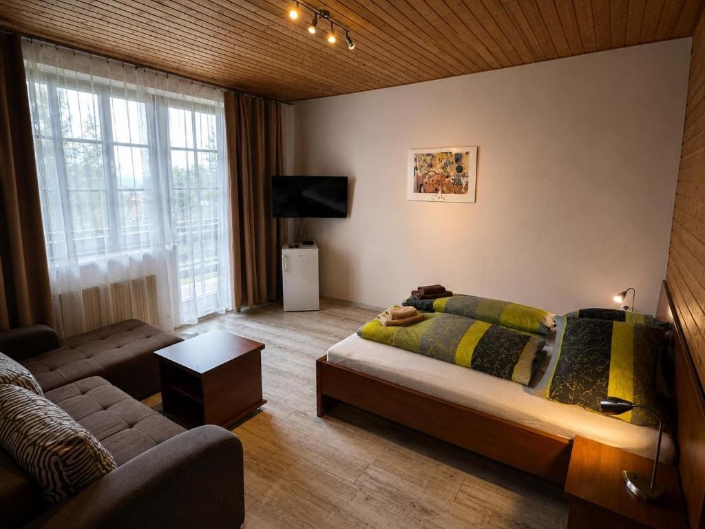 Double Room with Extra Bed room - Image 2