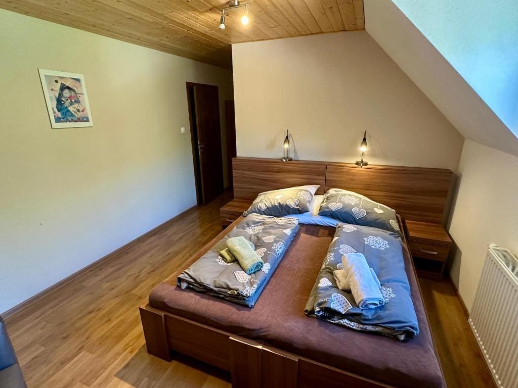 Economy Double Room room - Image 2