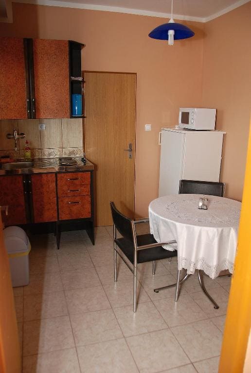 Apartment with Balcony room - Image 3
