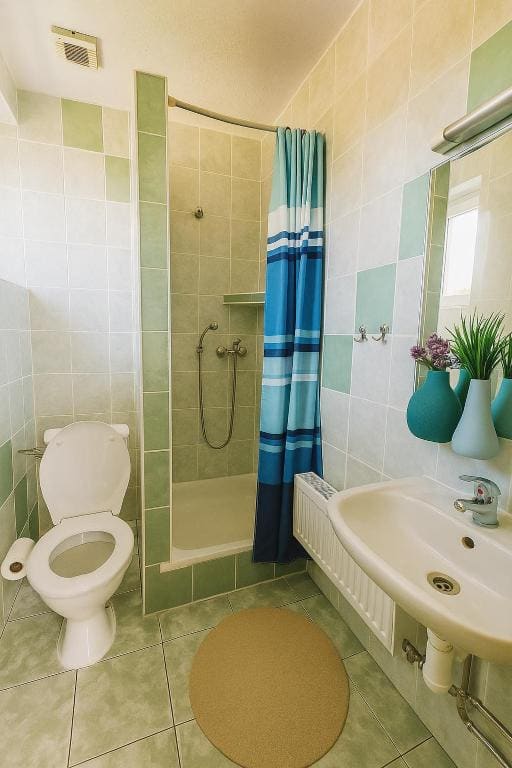 Double Room with Balcony room - Image 2