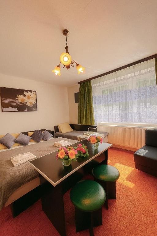 Quadruple Room with Garden View room - Image 1