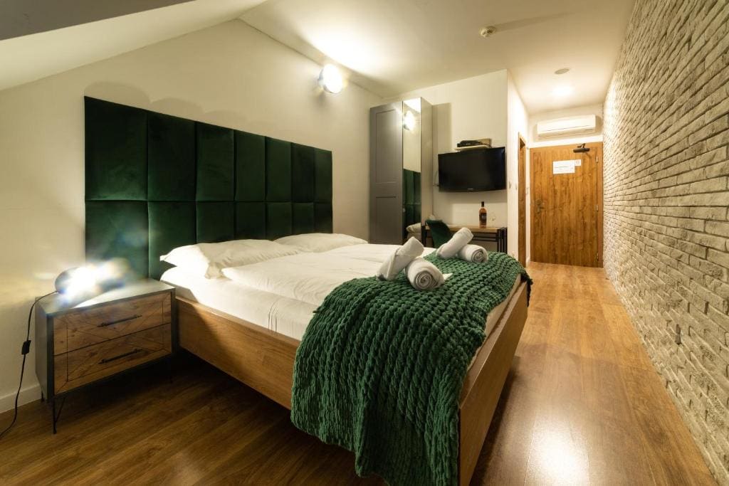 Standard Twin Room room - Image 2