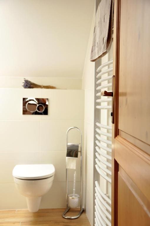Apartment room - Image 2